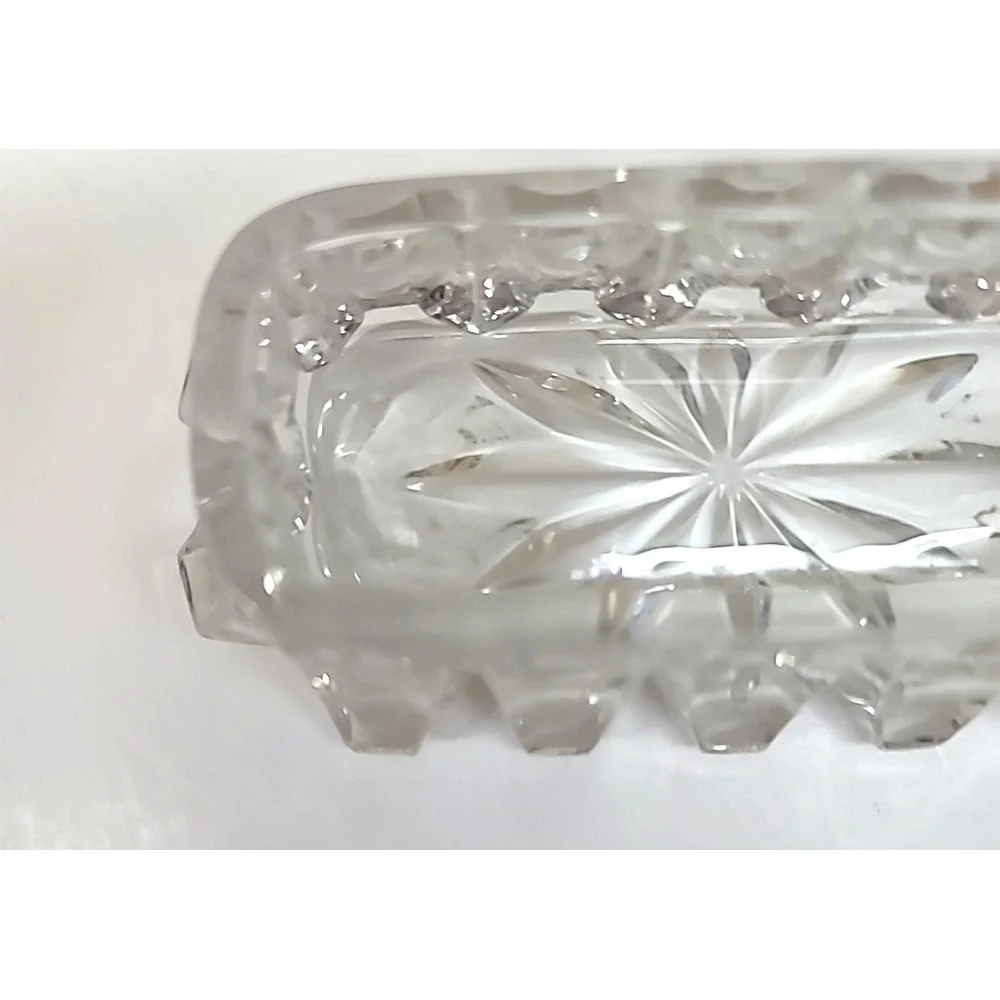 Vtg Clear Crystal Hat Pin/Hair Pin Vanity Box Metal Lid w/Hibiscus Flower